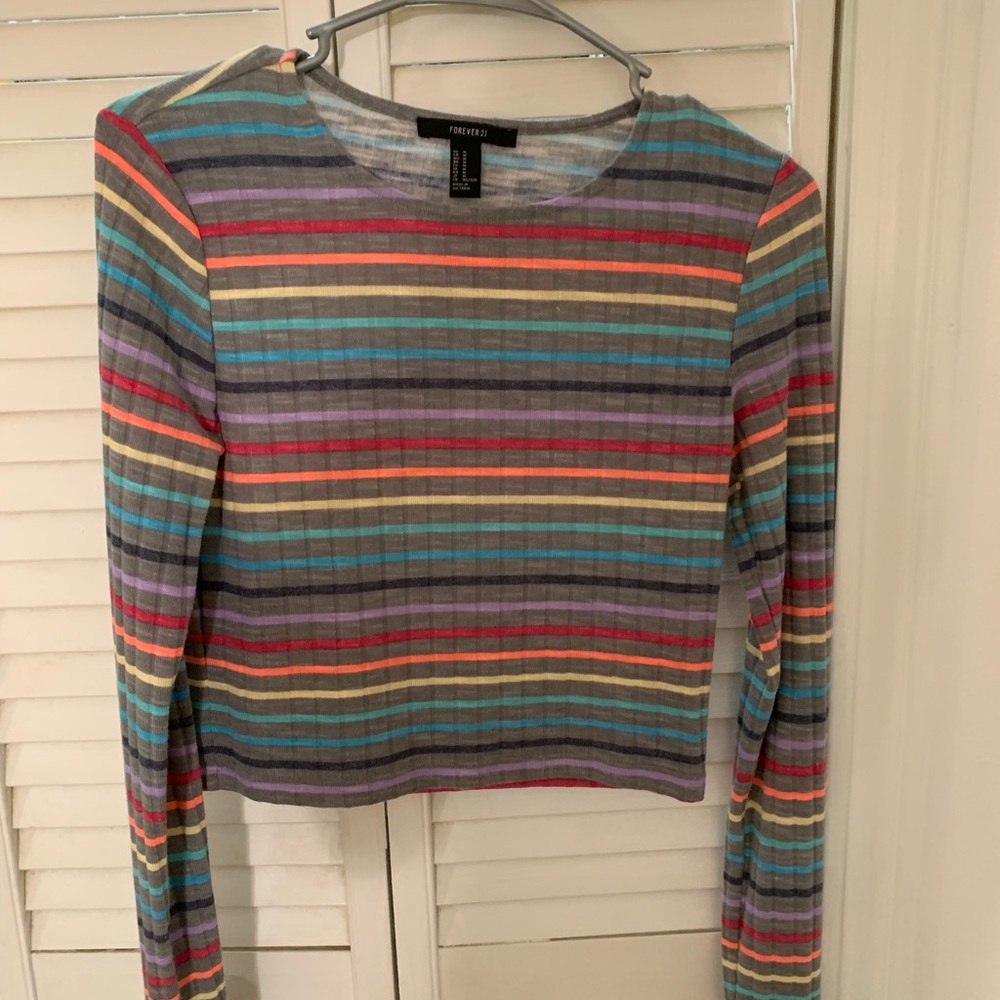 Gray Rainbow Striped Long-Sleeve Crop-Top